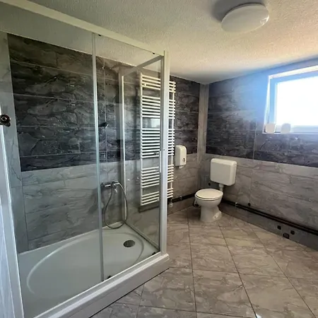 I Restoran Ana ゲストハウス Donji Svilaj