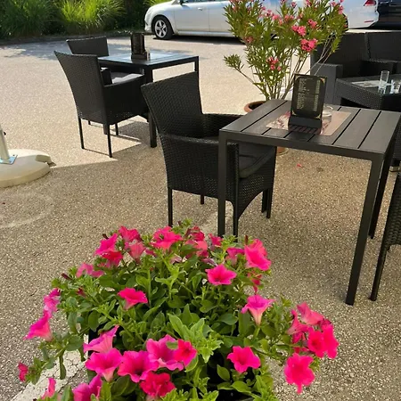 I Restoran Ana 3* Donji Svilaj
