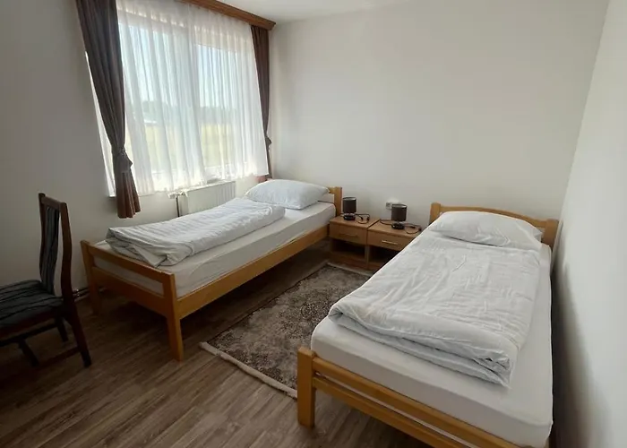 I Restoran Ana Gæstehus 3*